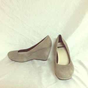 Vagabond suede new grey wedges!!! Wowza!